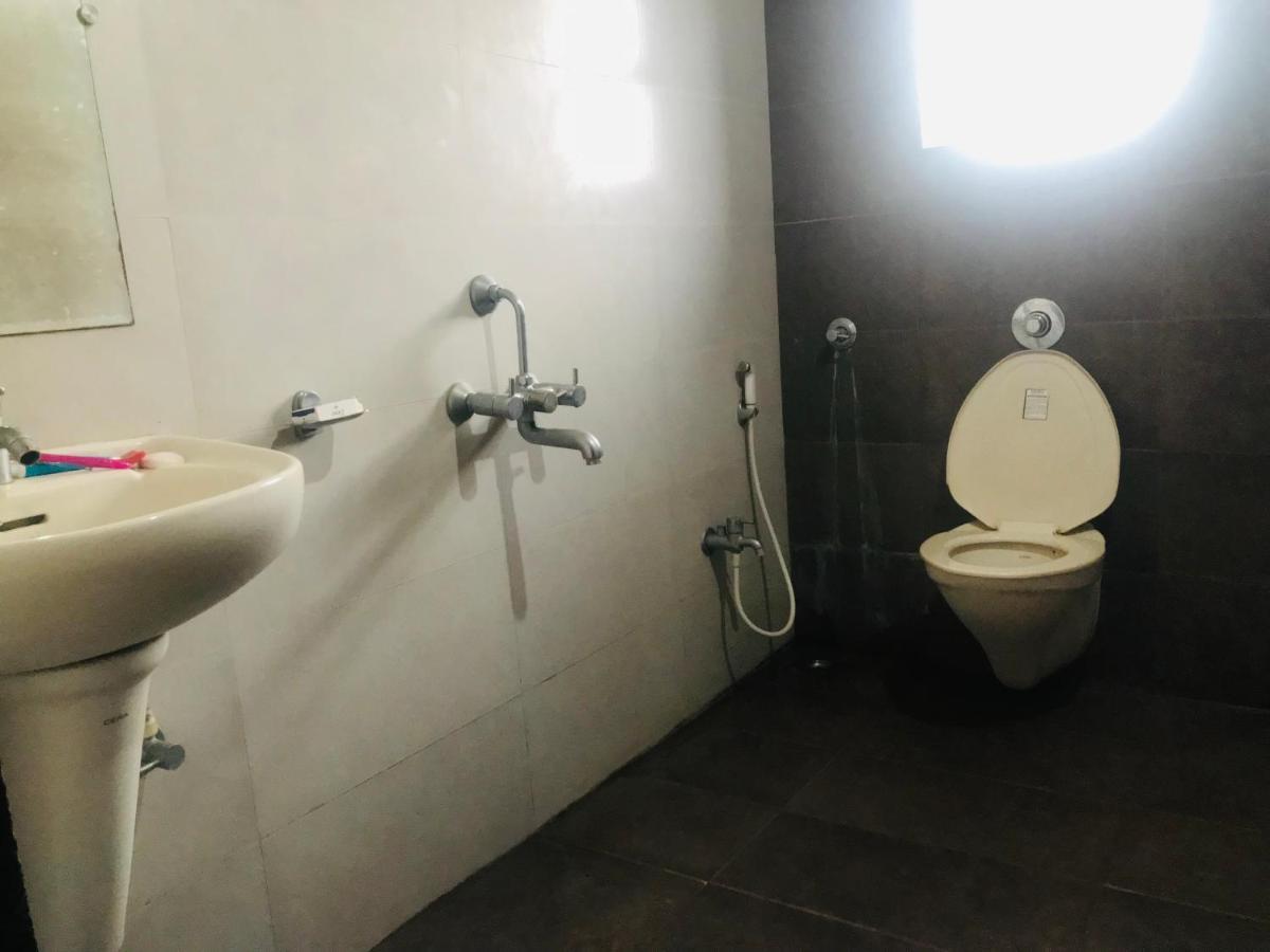 Staymaker Prakash International Gonikoppal Экстерьер фото